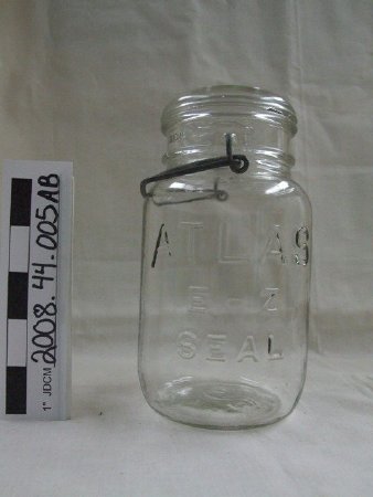 Atlas E-Z Seal Jar with lid