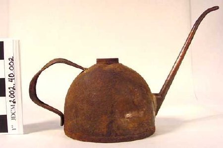 Modified oil can from Treadwel