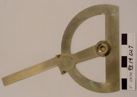 Protractor w/ Movable Arm