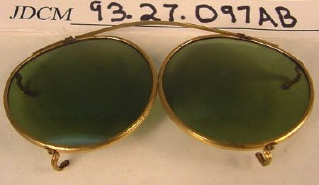 Lady's Clip-on Sunglasses & Ca