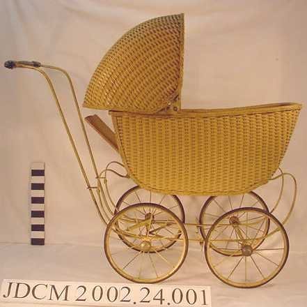 Wicker Doll Carriage or Buggy