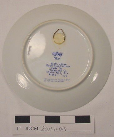 1977 Blue Chateau Plate 