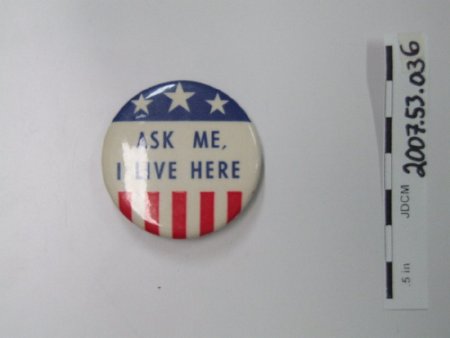 Button: Ask Me, I live here