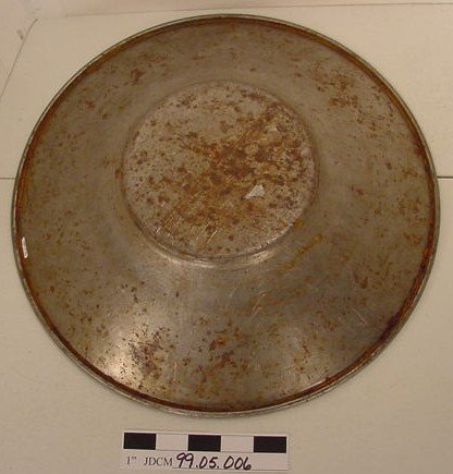 Large Circular Gold Pan