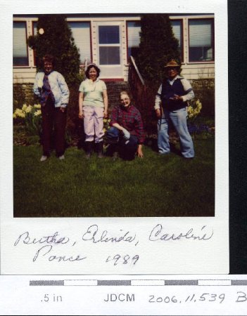 Betha Hoff, Erlinda Agahone, Caroline Jensen,  Ponce Agahone 1989