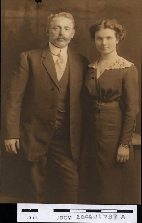 Mrs. & Mr. Joe Hoff ~1913