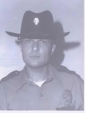 Robert Mizel, patrolman