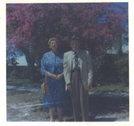 1962 Ma and Pa Jensen in Flori