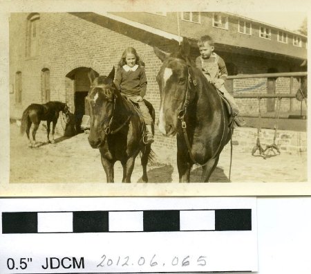 Zach Gordon family photo of children on horses