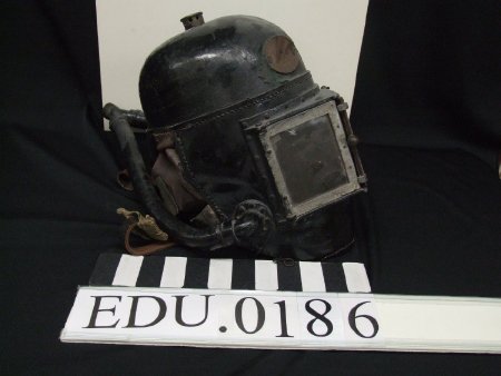 Safety helmet for gas mask