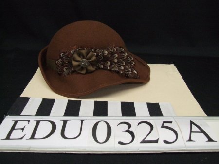Women's Felt Hat ~1940's
