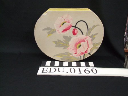 Vintage hinged hat box with floral design