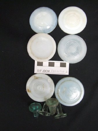 Porcelain cannind lids and glass bottle stoppers
