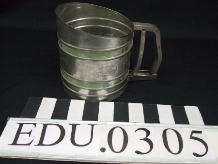 Flour sifter made of metal